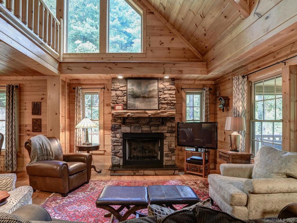 37 Crow Ridge Road Weaverville NC 28787