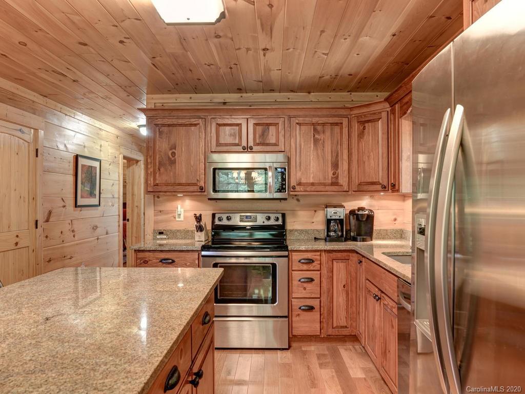 37 Crow Ridge Road Weaverville NC 28787