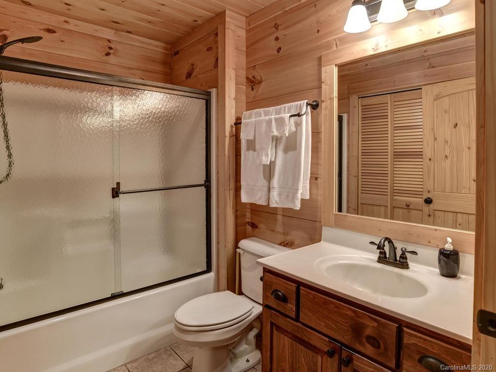 37 Crow Ridge Road Weaverville NC 28787