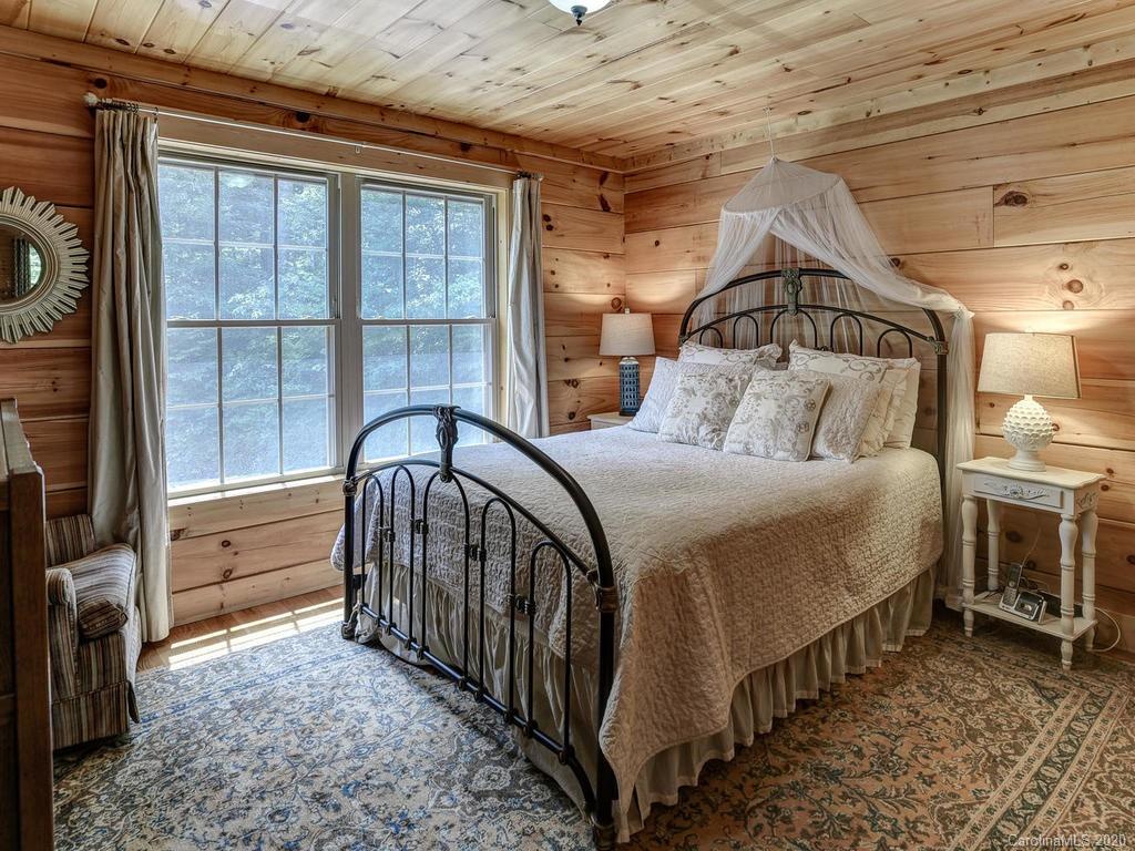 37 Crow Ridge Road Weaverville NC 28787