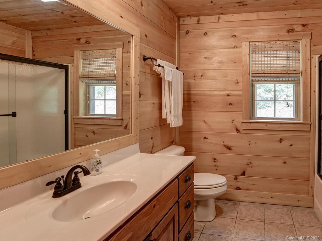 37 Crow Ridge Road Weaverville NC 28787