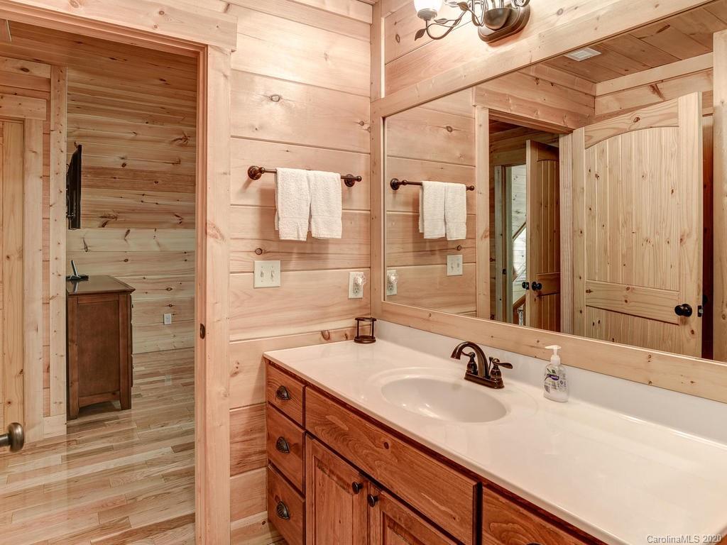 37 Crow Ridge Road Weaverville NC 28787
