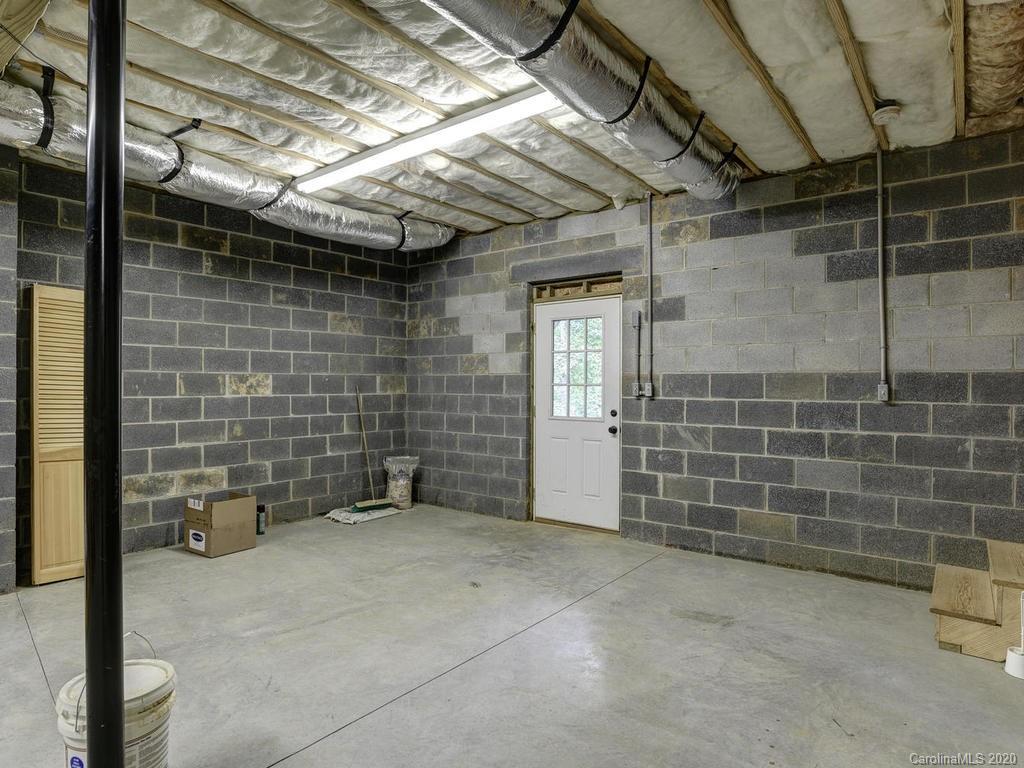 37 Crow Ridge Road Weaverville NC 28787