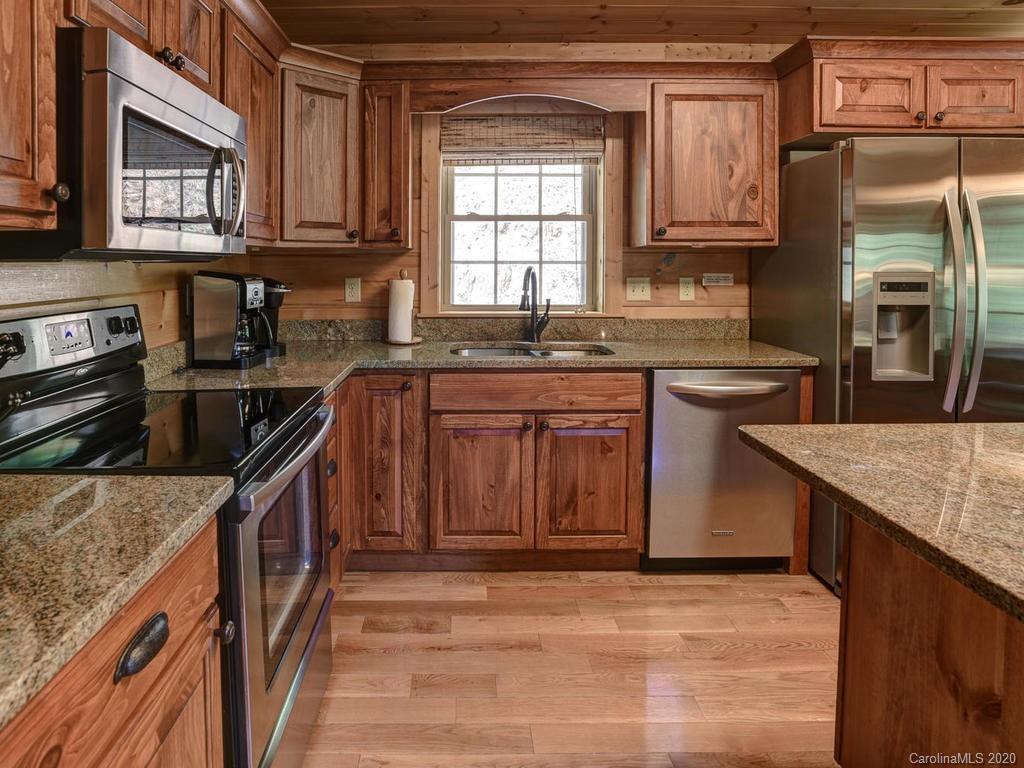 37 Crow Ridge Road Weaverville NC 28787