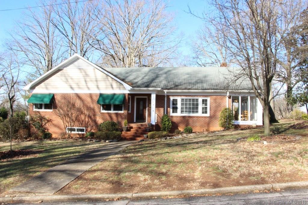 557 10th Street Drive NW Hickory NC 28601