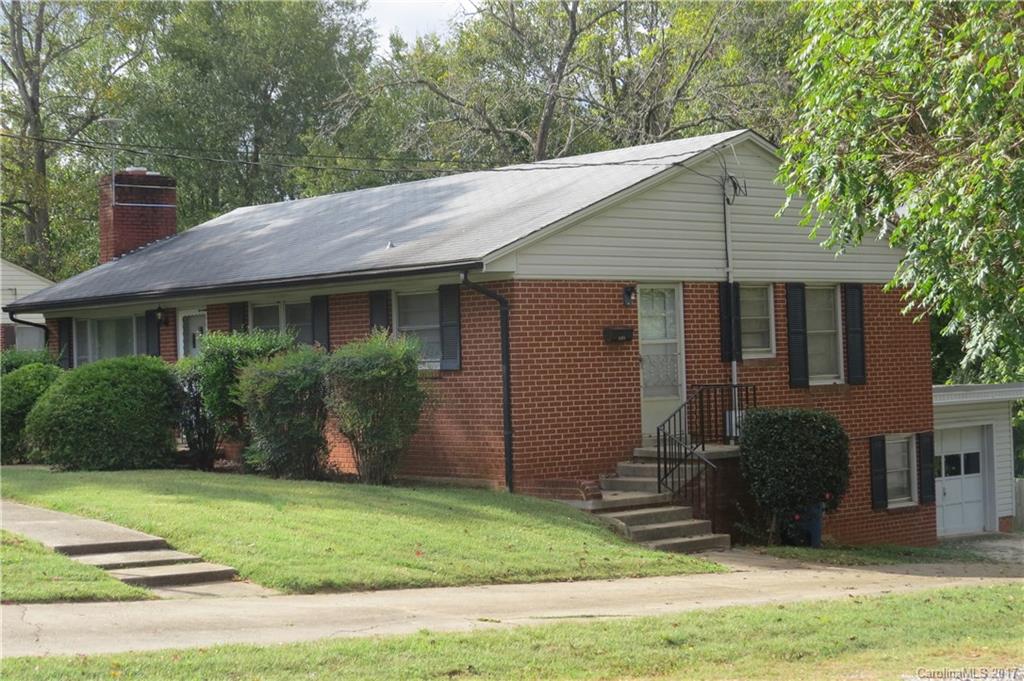 1221 Knox Street Statesville NC 28677