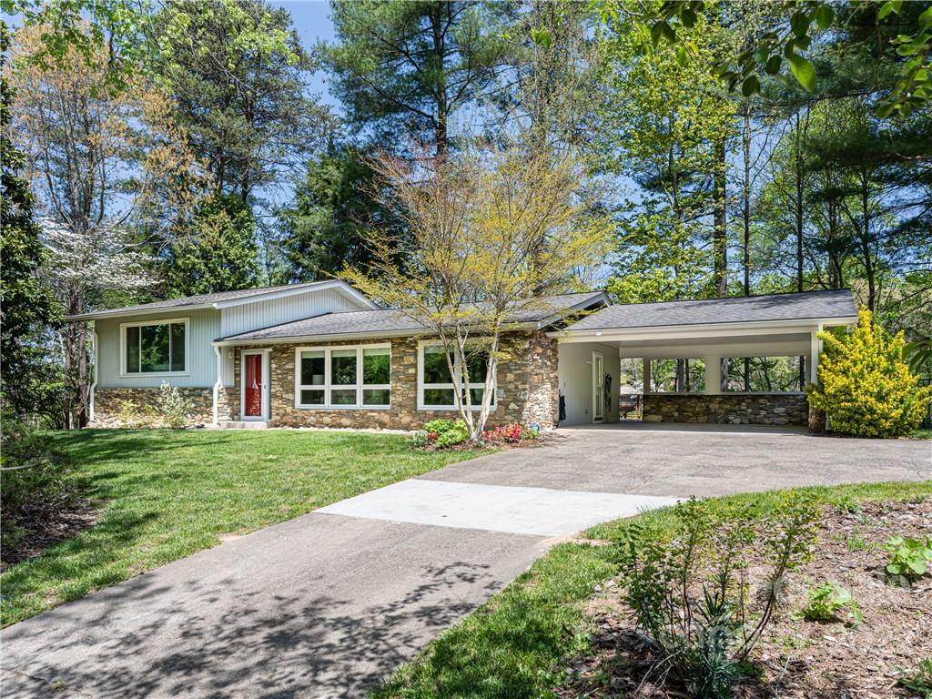 77 W Fox Chase Road Asheville NC 28804