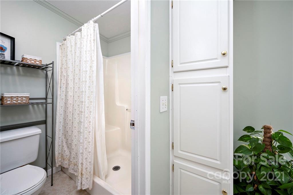 23 E Mountain Way Asheville NC 28805