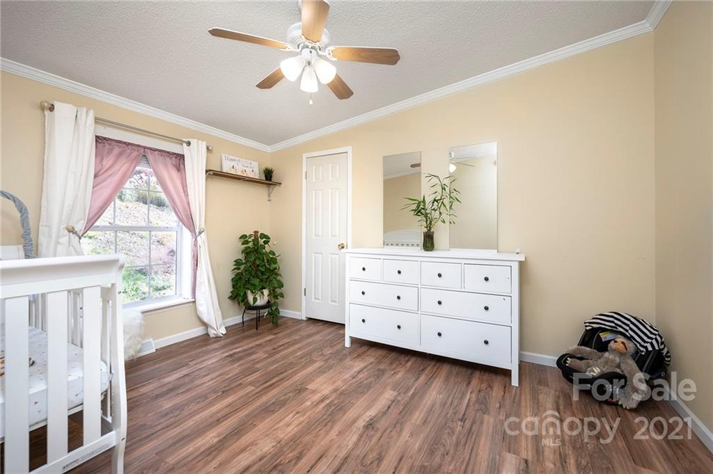 23 E Mountain Way Asheville NC 28805