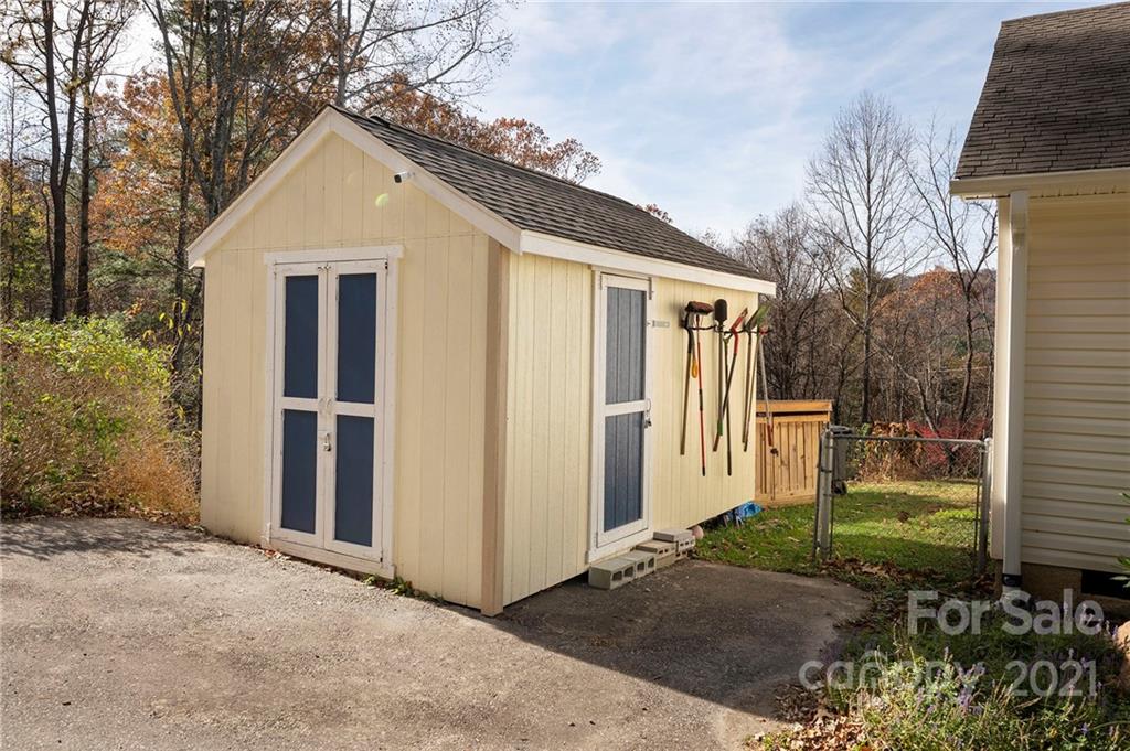 23 E Mountain Way Asheville NC 28805
