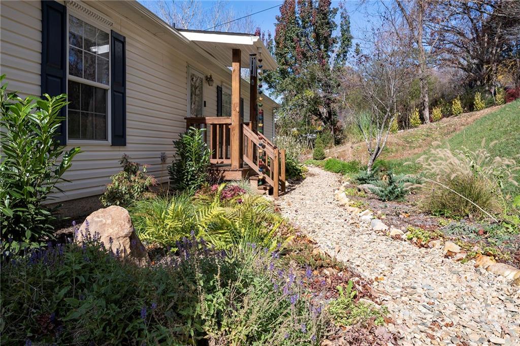 23 E Mountain Way Asheville NC 28805