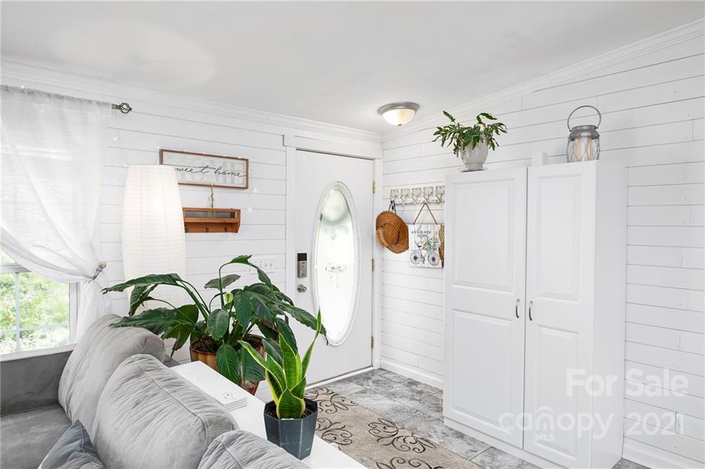 23 E Mountain Way Asheville NC 28805