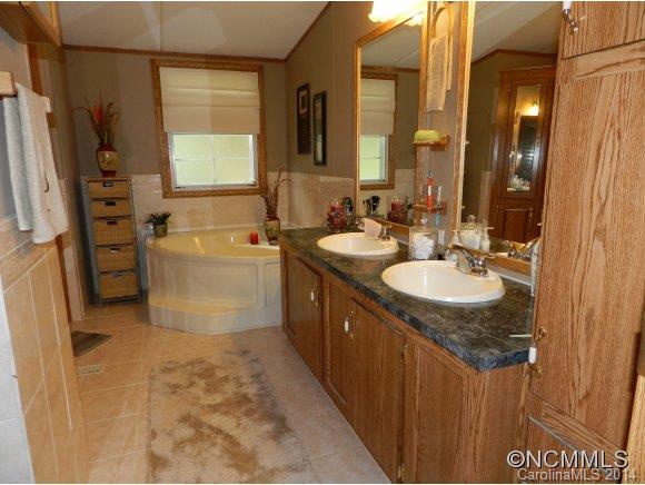53 Twin Ridge Drive Weaverville NC 28787