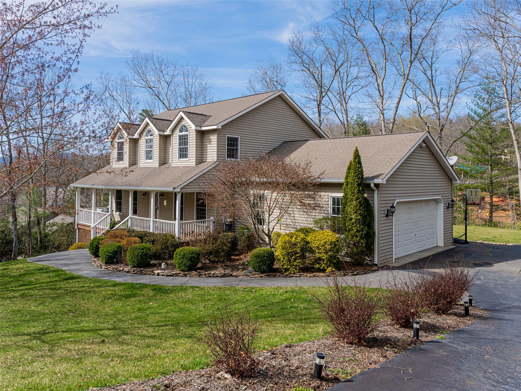 14 Landon Road Fairview NC 28730