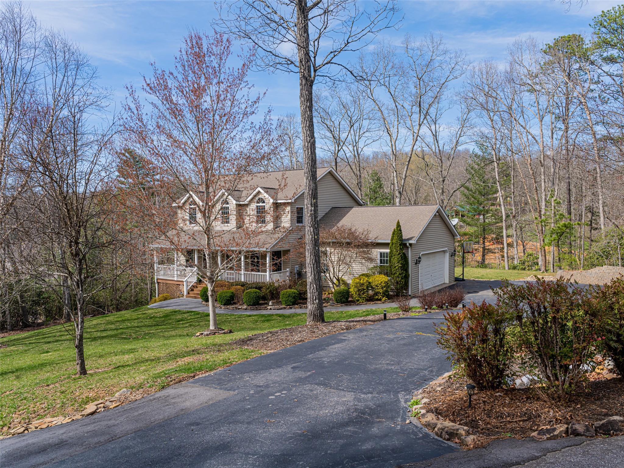 14 Landon Road Fairview NC 28730