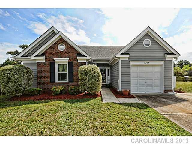 8202 Hirsch Drive Charlotte NC 28277