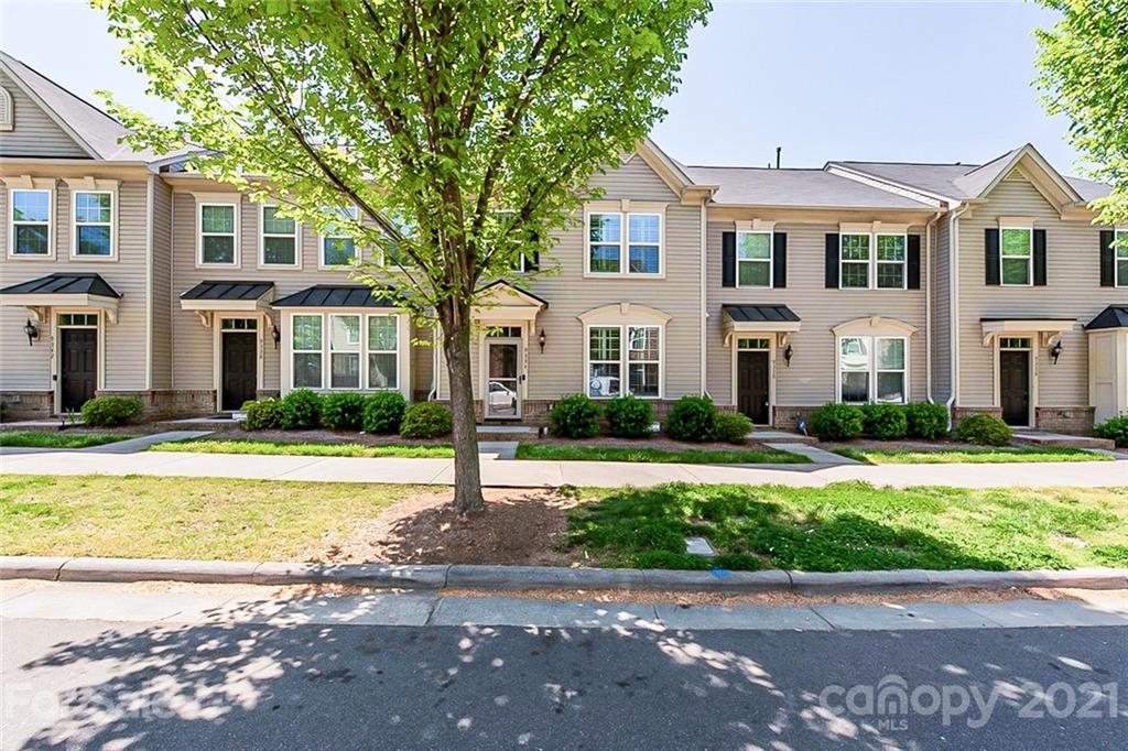 9334 Lenox Pointe Drive Charlotte NC 28273