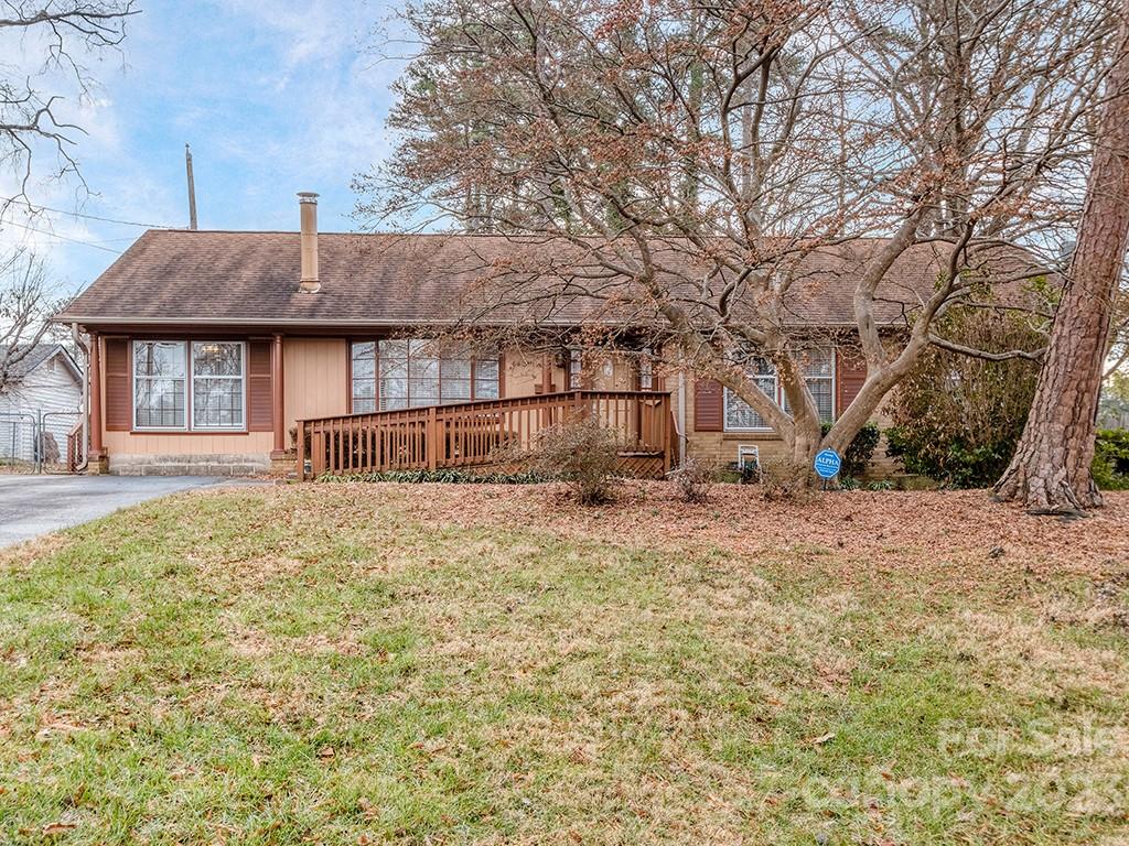 6414 Somersworth Drive Charlotte NC 28215