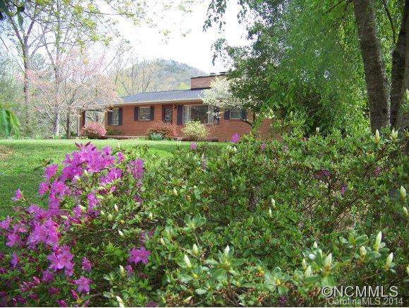 914 Old Fort Road Fairview NC 28730