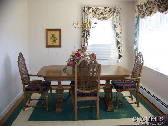914 Old Fort Road Fairview NC 28730