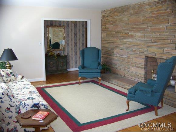 914 Old Fort Road Fairview NC 28730