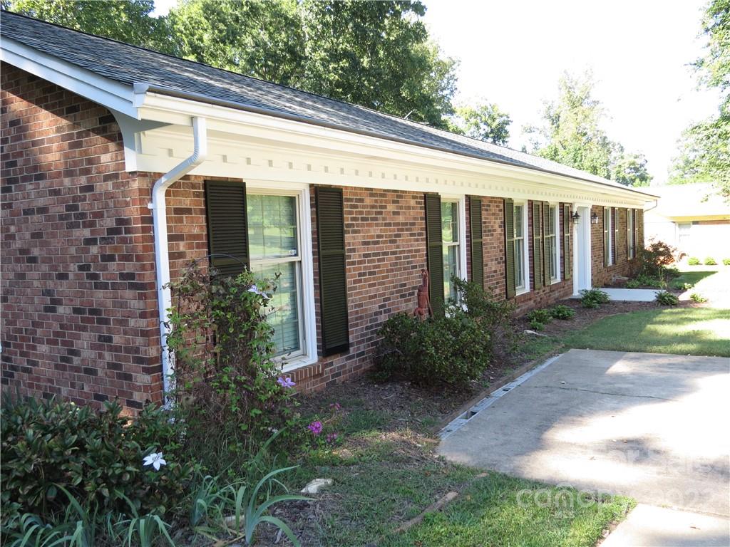101 Hillsboro Road Taylorsville NC 28681