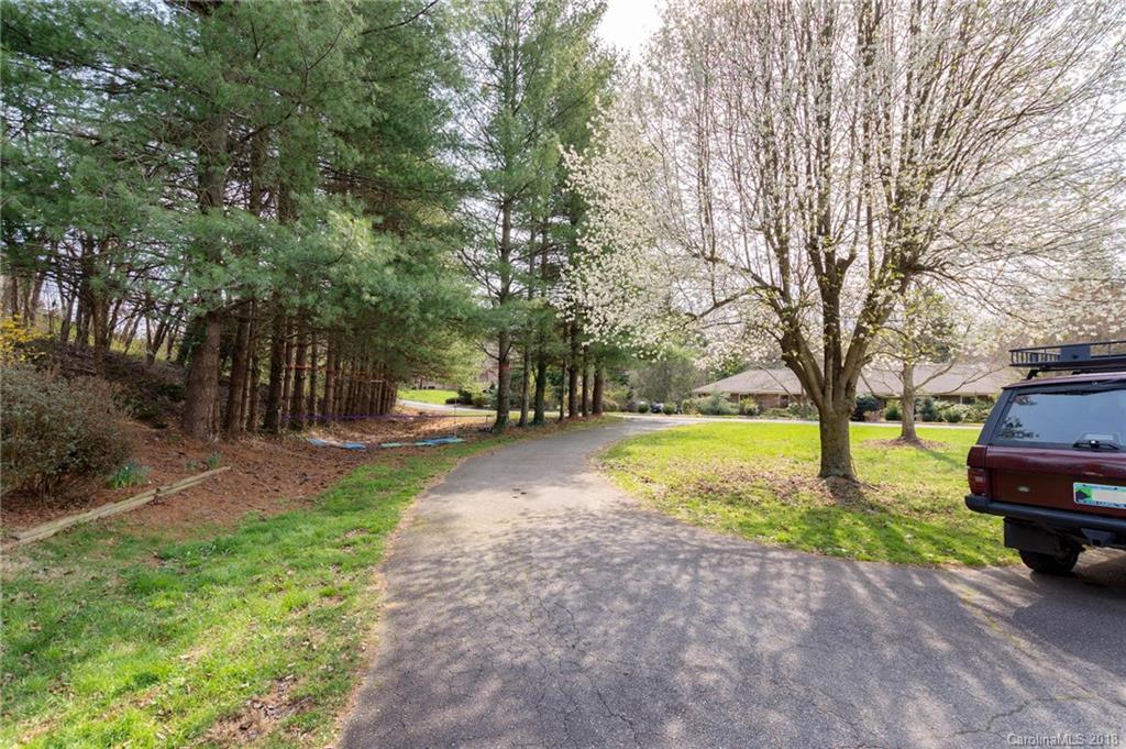 741 Woodland Ridge Asheville NC 28804