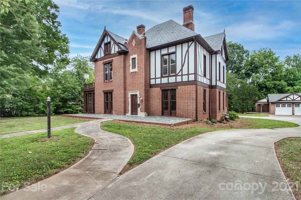 412 Davie Avenue Statesville NC 28677