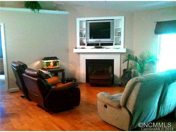 27 Kenlan Drive Swannanoa NC 28778