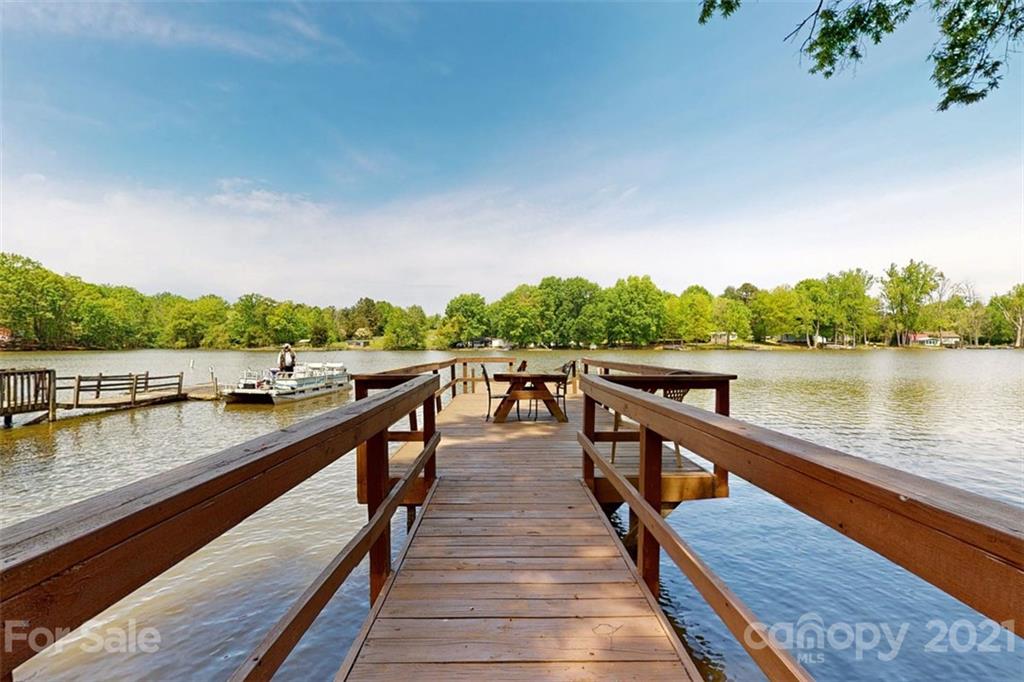 1749 Hickory Point Drive Lexington NC 27292