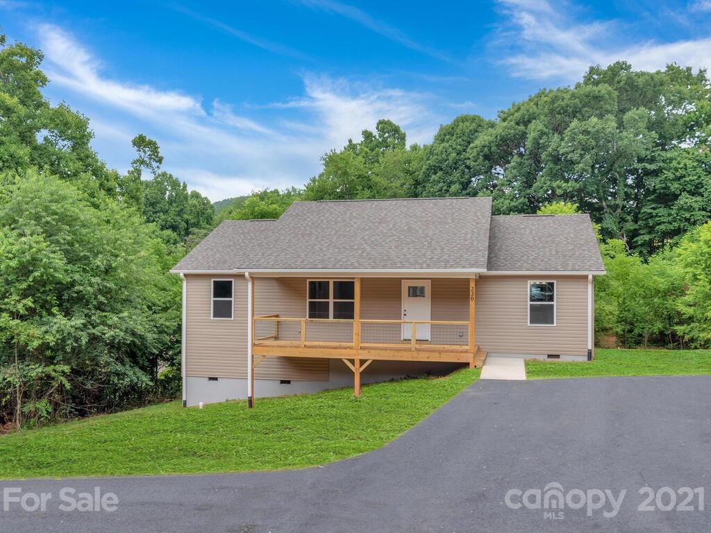 220 Pentland Lane Candler NC 28715