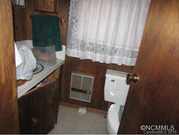 182 Mountain Farm Road Burnsville NC 28714