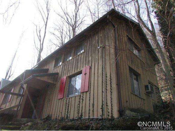 182 Mountain Farm Road Burnsville NC 28714