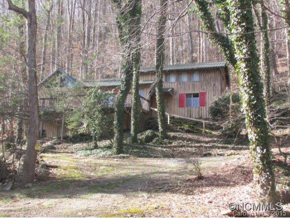 182 Mountain Farm Road Burnsville NC 28714