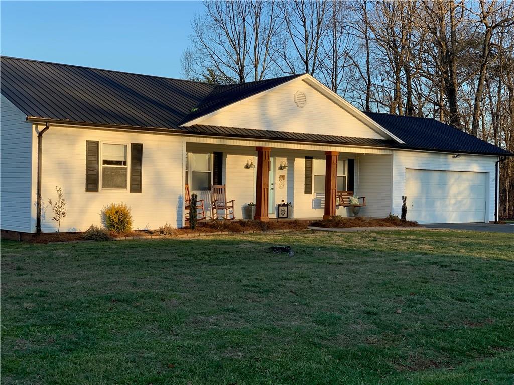 2964 Irish Street Newton NC 28658