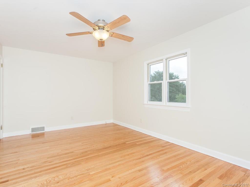 10 Alpine Way Asheville NC 28805