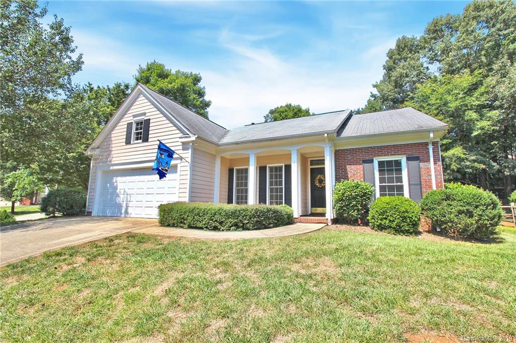 6215 Hickory Cove Lane Charlotte NC 28269
