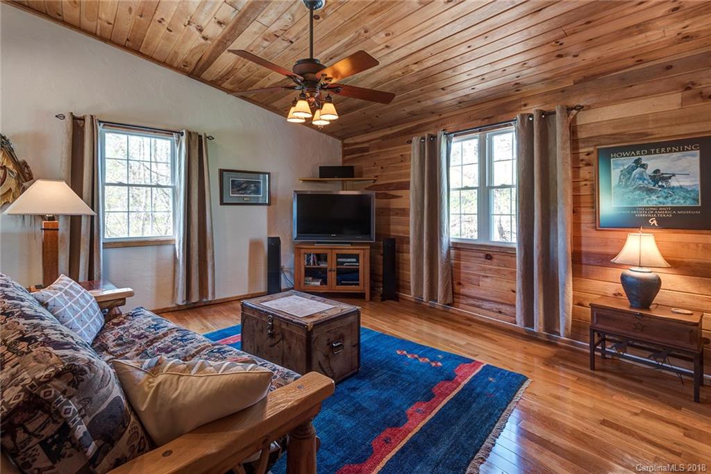 31 Morning Star Drive Leicester NC 28748