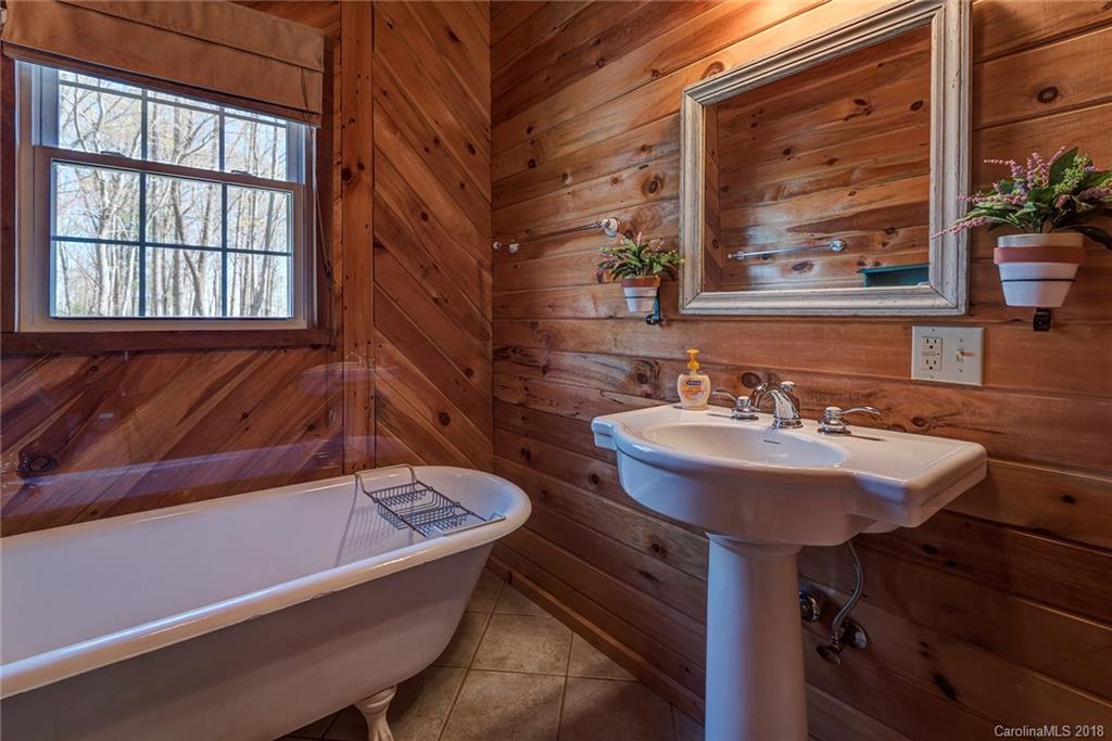 31 Morning Star Drive Leicester NC 28748