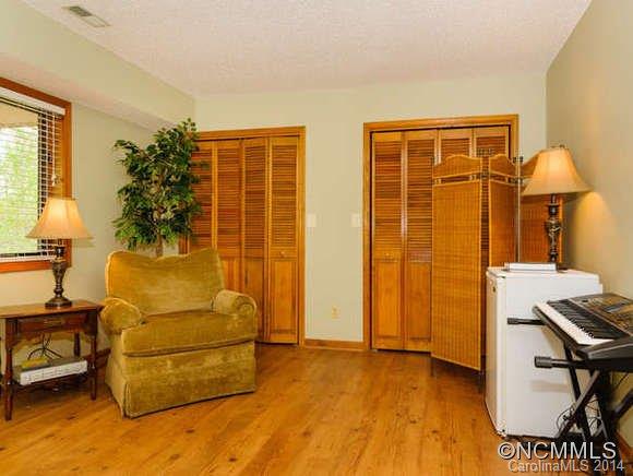9 Zachary Ridge Road Asheville NC 28804