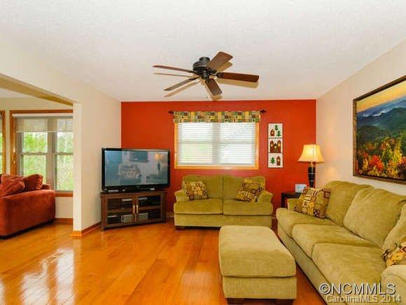 9 Zachary Ridge Road Asheville NC 28804