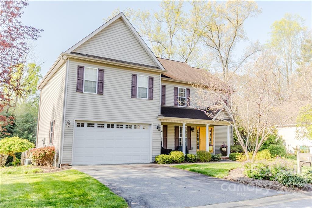 46 Helen Holcombe Way Candler NC 28715