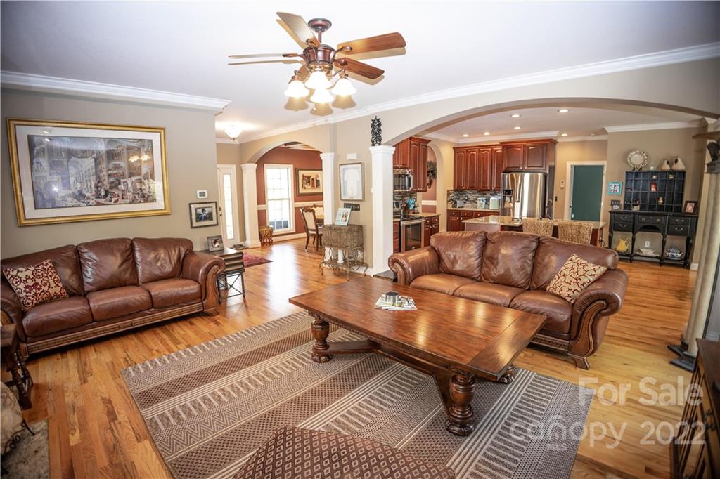 46 Helen Holcombe Way Candler NC 28715