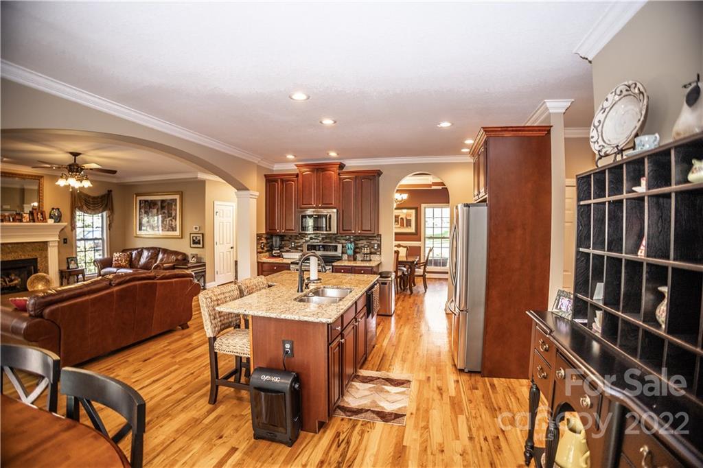 46 Helen Holcombe Way Candler NC 28715