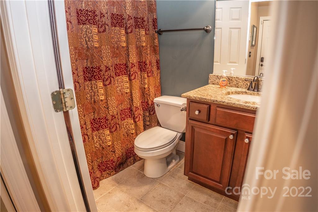 46 Helen Holcombe Way Candler NC 28715