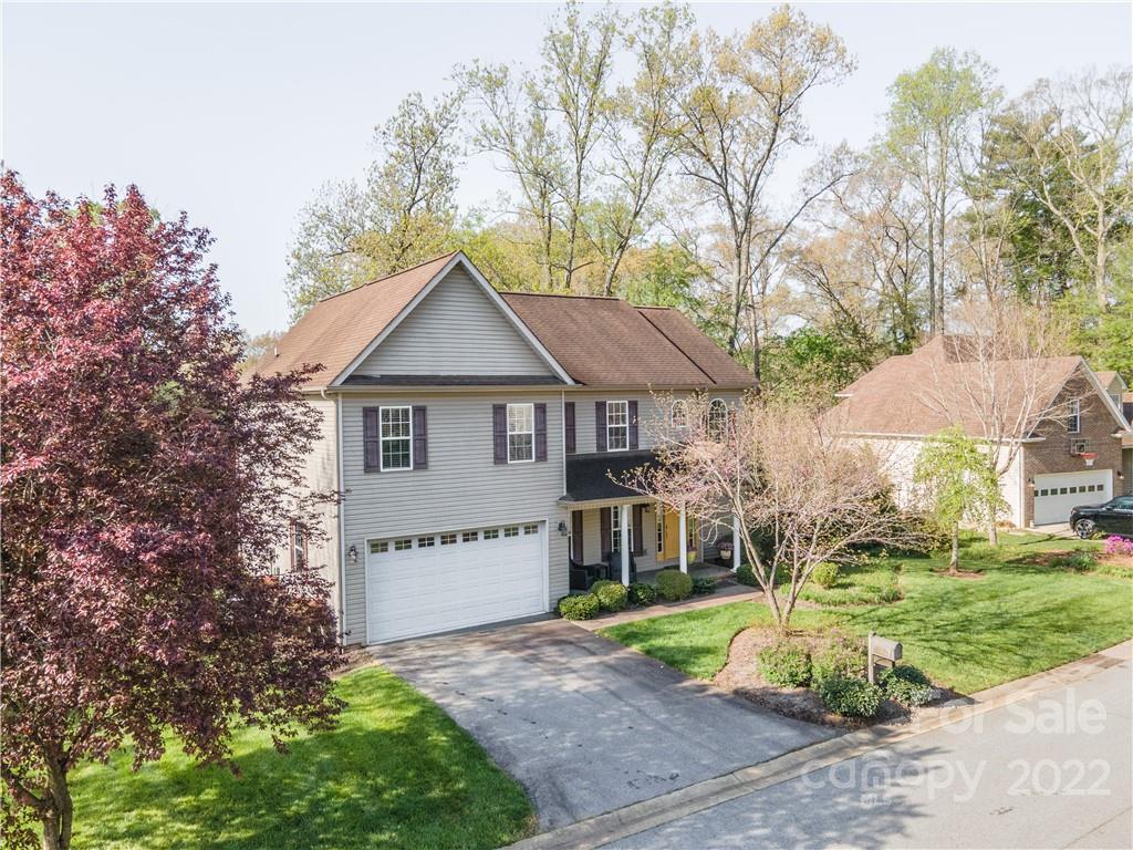 46 Helen Holcombe Way Candler NC 28715