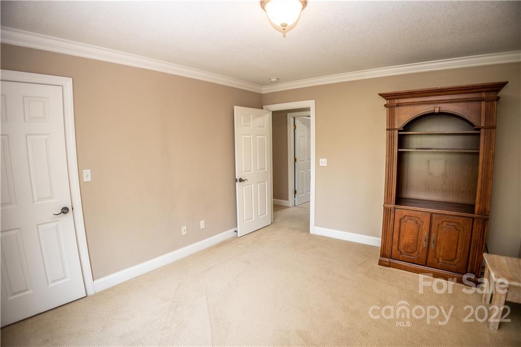 46 Helen Holcombe Way Candler NC 28715