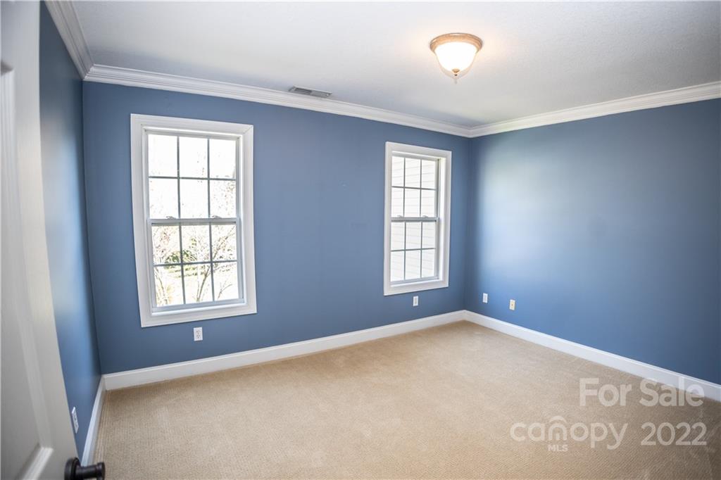 46 Helen Holcombe Way Candler NC 28715