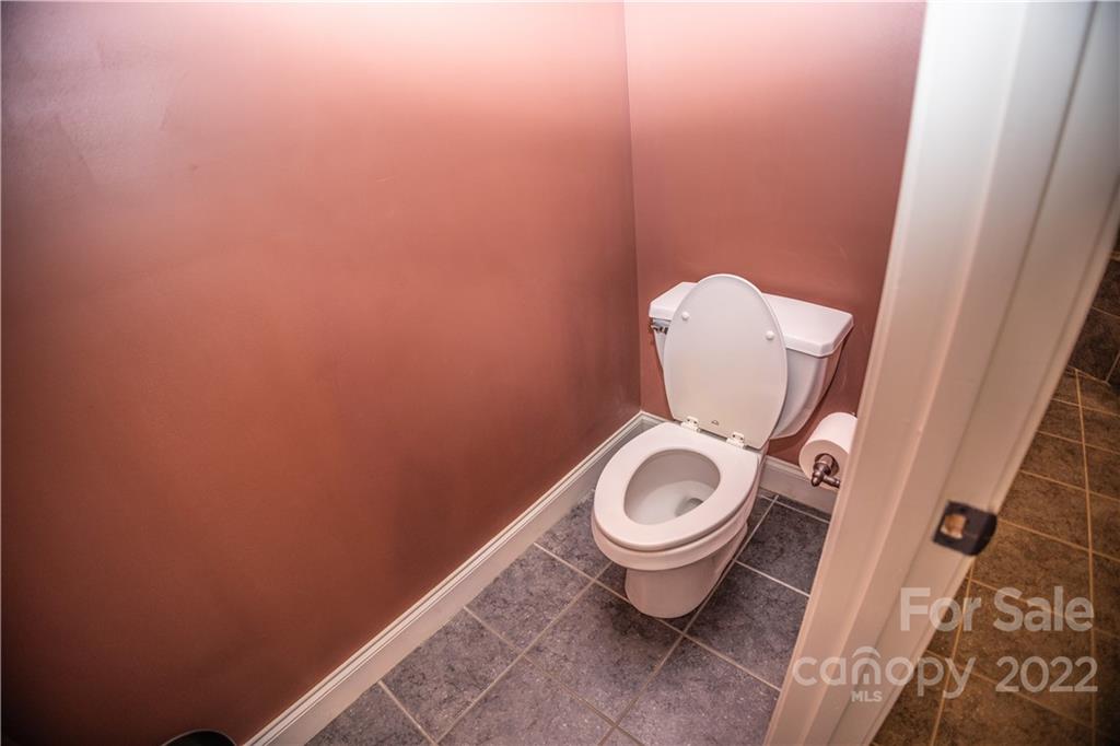 46 Helen Holcombe Way Candler NC 28715