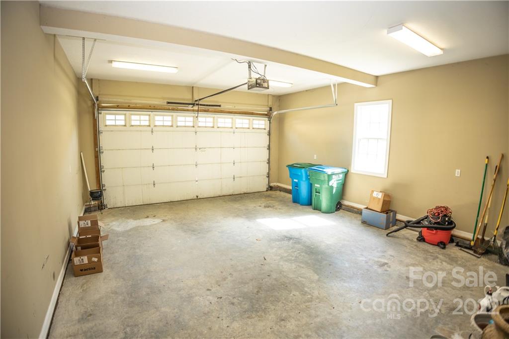 46 Helen Holcombe Way Candler NC 28715